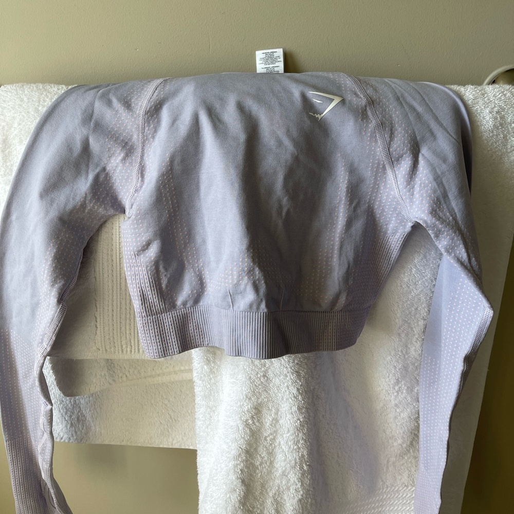 Gymshark Crop Top Athletic Shirt